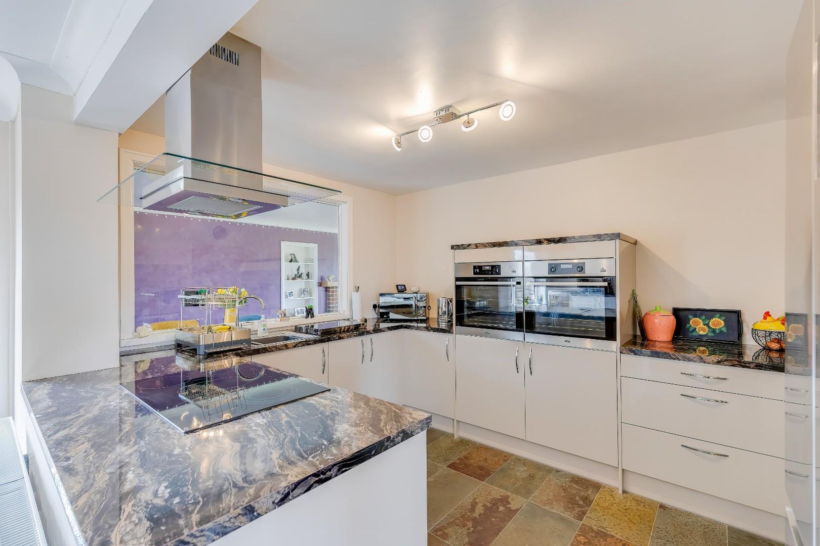 86a Port Road East, Barry, CF62 9PU